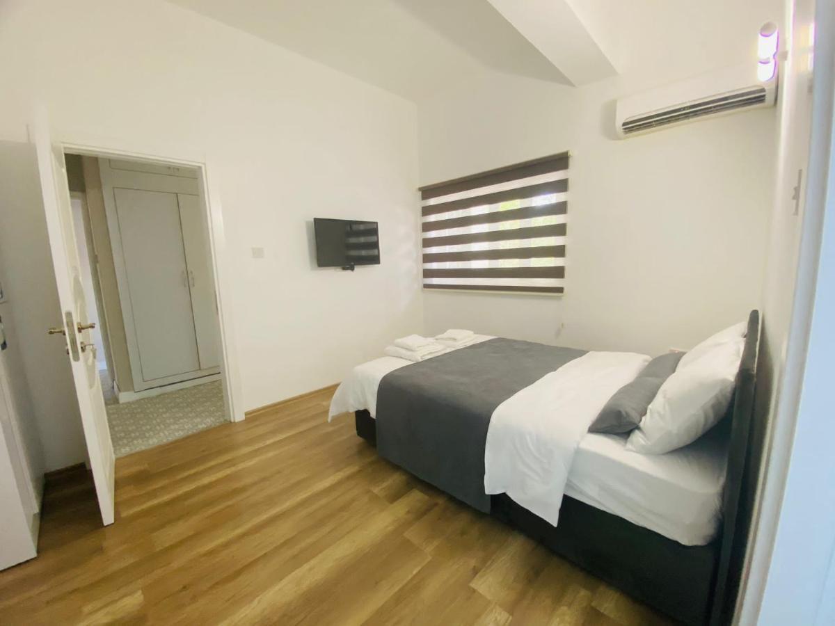 Secret Garden Guest House 04 파마구스타 외부 사진